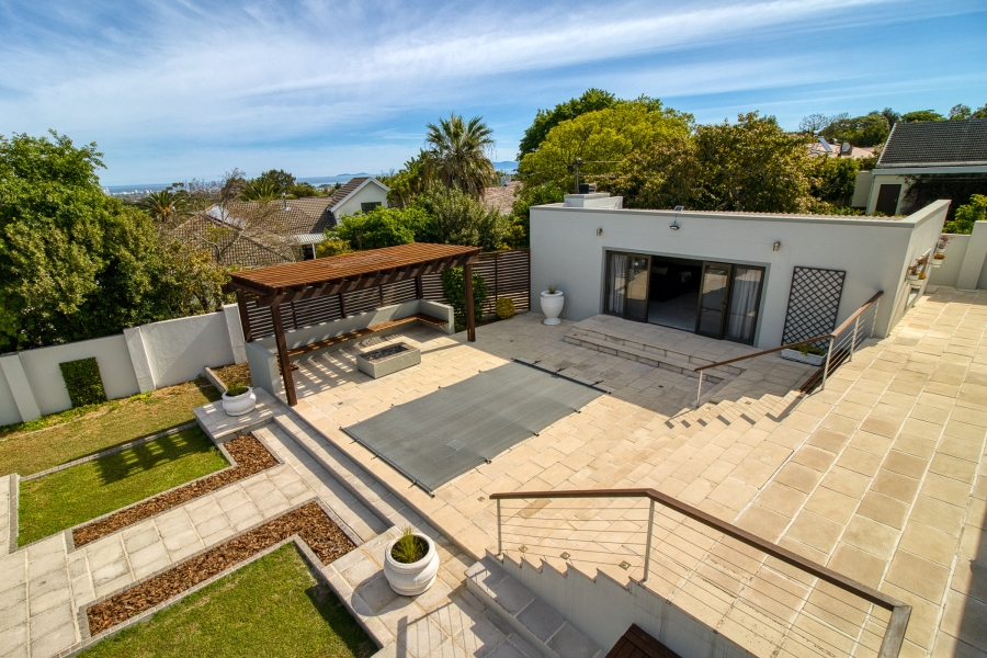 4 Bedroom Property for Sale in Pearl Marina Western Cape